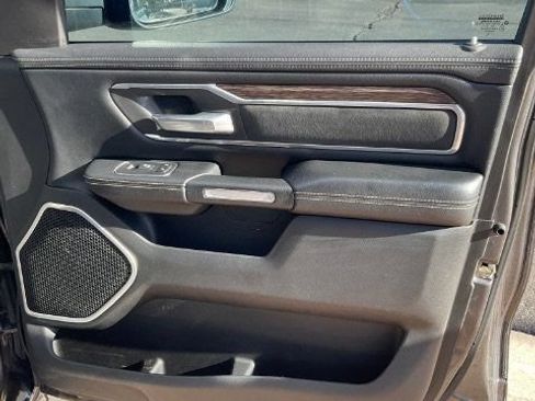 Used 2019 RAM 1500 Laramie AWD/4WD image 33