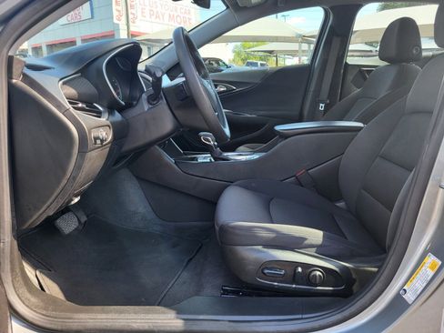Used 2024 Chevrolet Malibu LT image 17