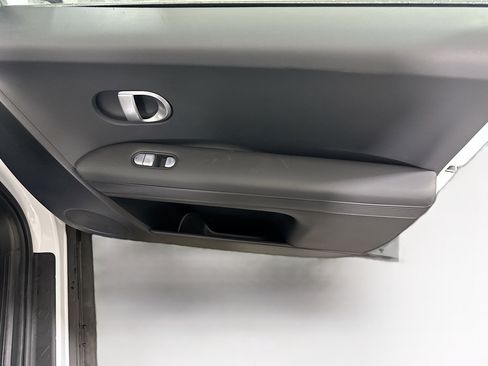 Used 2024 Hyundai Ioniq 5 SEL image 31
