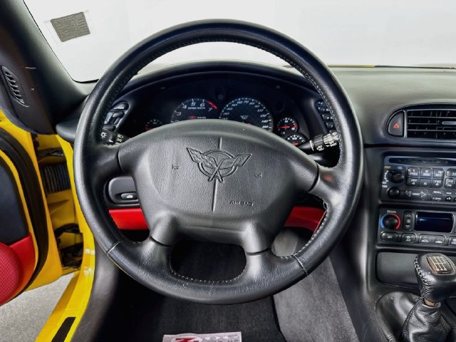 Used 2002 Chevrolet Corvette Z06 RWD image 12