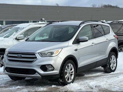 Used 2019 Ford Escape SEL image 32