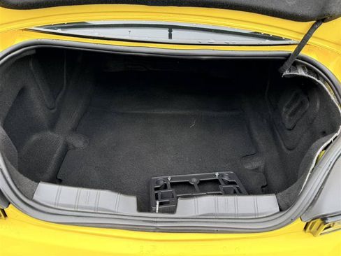 Used 2018 Chevrolet Camaro SS RWD image 18