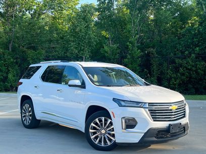 Used 2023 Chevrolet Traverse Premier