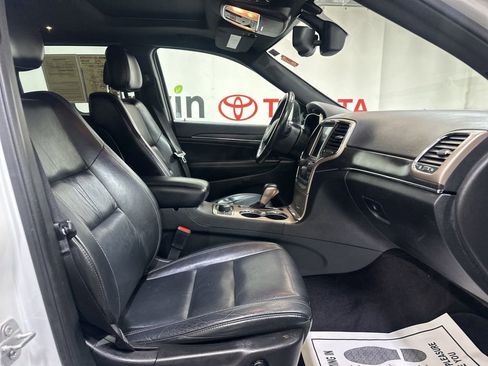 Used 2016 Jeep Grand Cherokee Limited image 11