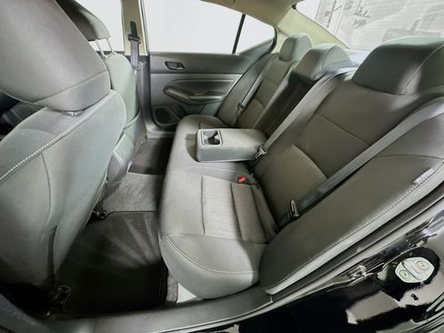 Used 2025 Nissan Altima 2.5 SV FWD image 25
