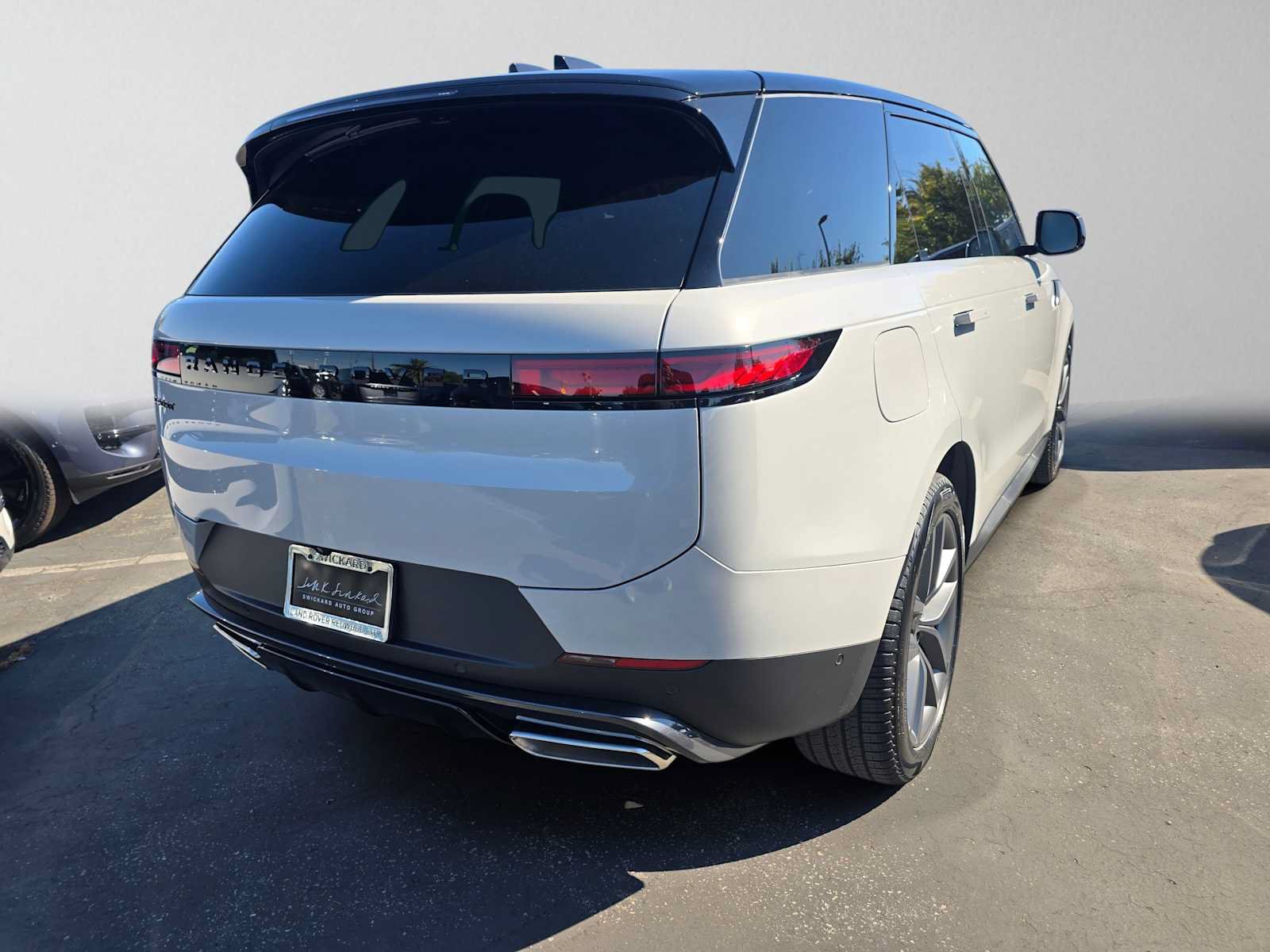 New 2027 Land Rover Range Rover Sport SE AWD/4WD image 5