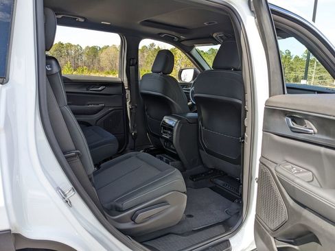New 2026 Jeep Grand Cherokee L 2WD image 49