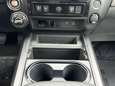 Used 2022 Nissan Titan PRO-4X w/ Pro-4x Utility Package image 12
