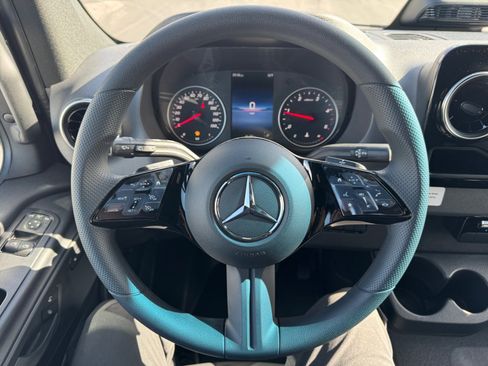 New 2026 Mercedes-Benz Sprinter 2500 image 9