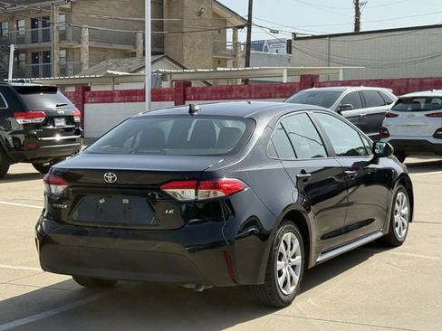 Used 2024 Toyota Corolla LE FWD image 4