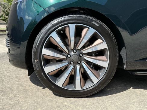 New 2026 Land Rover Range Rover SV AWD/4WD image 11
