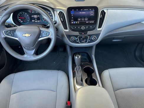 Used 2019 Chevrolet Malibu LS FWD image 13