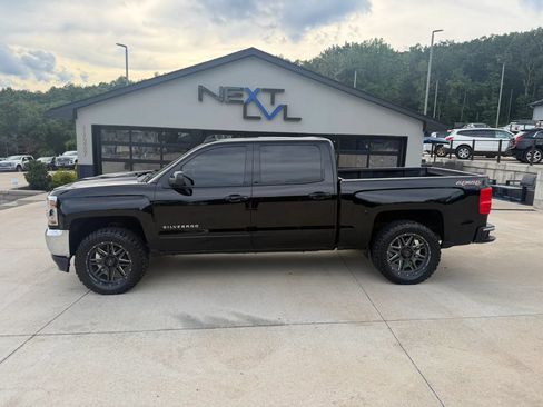 Used 2016 Chevrolet Silverado 1500 LT w/ LT Fleet Convenience Package AWD/4WD image 6