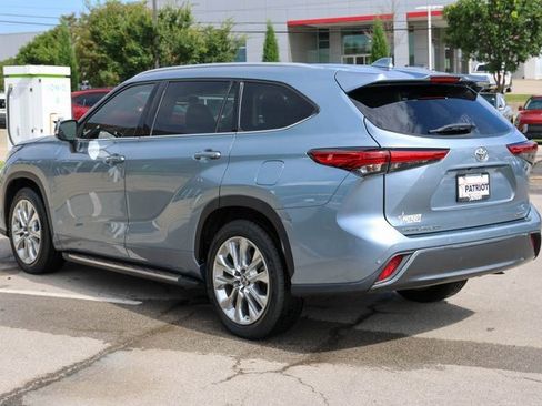 Used 2021 Toyota Highlander Limited image 5