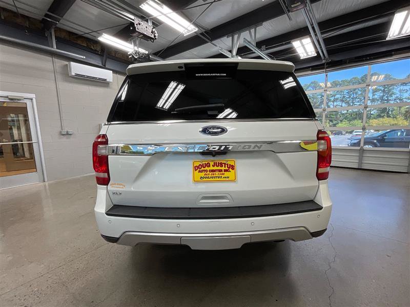 Used 2020 Ford Expedition XLT w/ Equipment Group 202A RWD image 4
