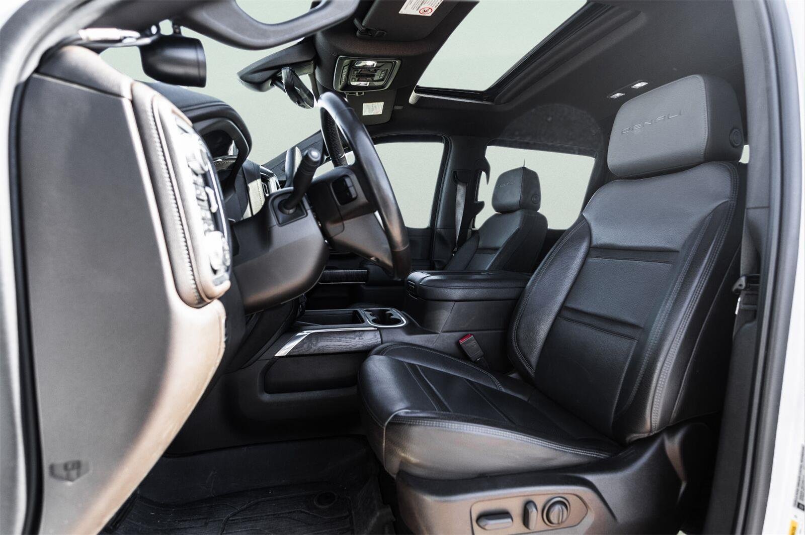 Used 2021 GMC Sierra 2500 Denali w/ Denali Ultimate Package AWD/4WD image 12