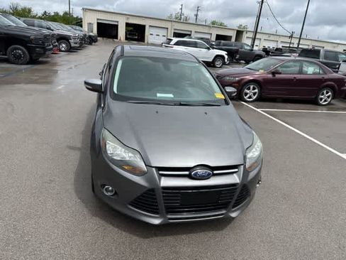 Used 2012 Ford Focus Titanium FWD image 19