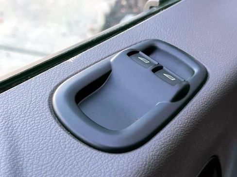 Used 2023 Ford Transit 350 XL image 13