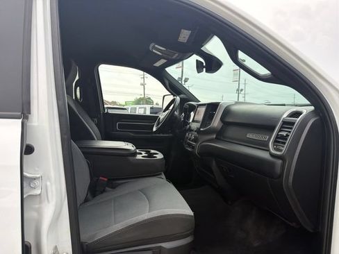 Used 2024 RAM 2500 Big Horn AWD/4WD image 35