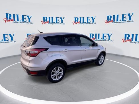 Used 2017 Ford Escape SE AWD/4WD image 9