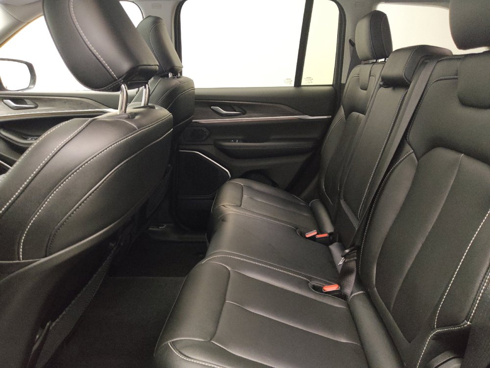 Used 2023 Jeep Grand Cherokee 4WD 4xe image 18