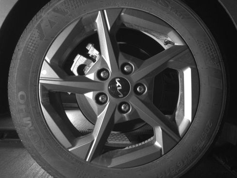 Used 2025 Kia K4 LXS image 15