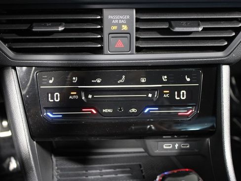 Used 2025 Volkswagen Jetta GLI Autobahn FWD image 21