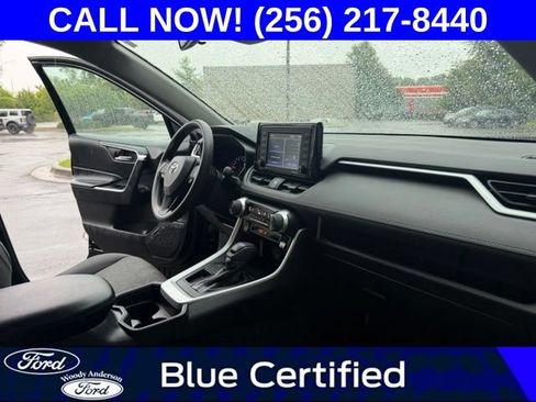 Used 2021 Toyota RAV4 XLE FWD image 23