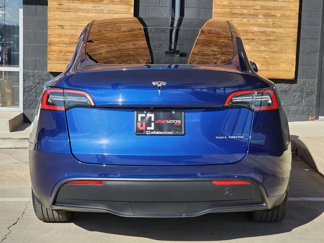 Used 2022 Tesla Model Y Long Range AWD/4WD image 12