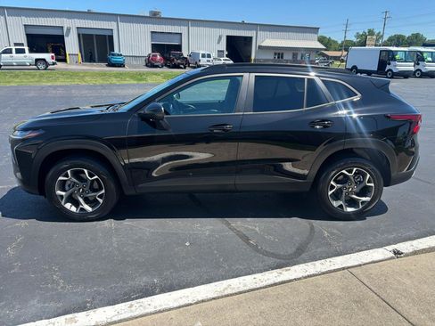 Used 2025 Chevrolet Trax LT w/ Driver Confidence Package FWD image 6