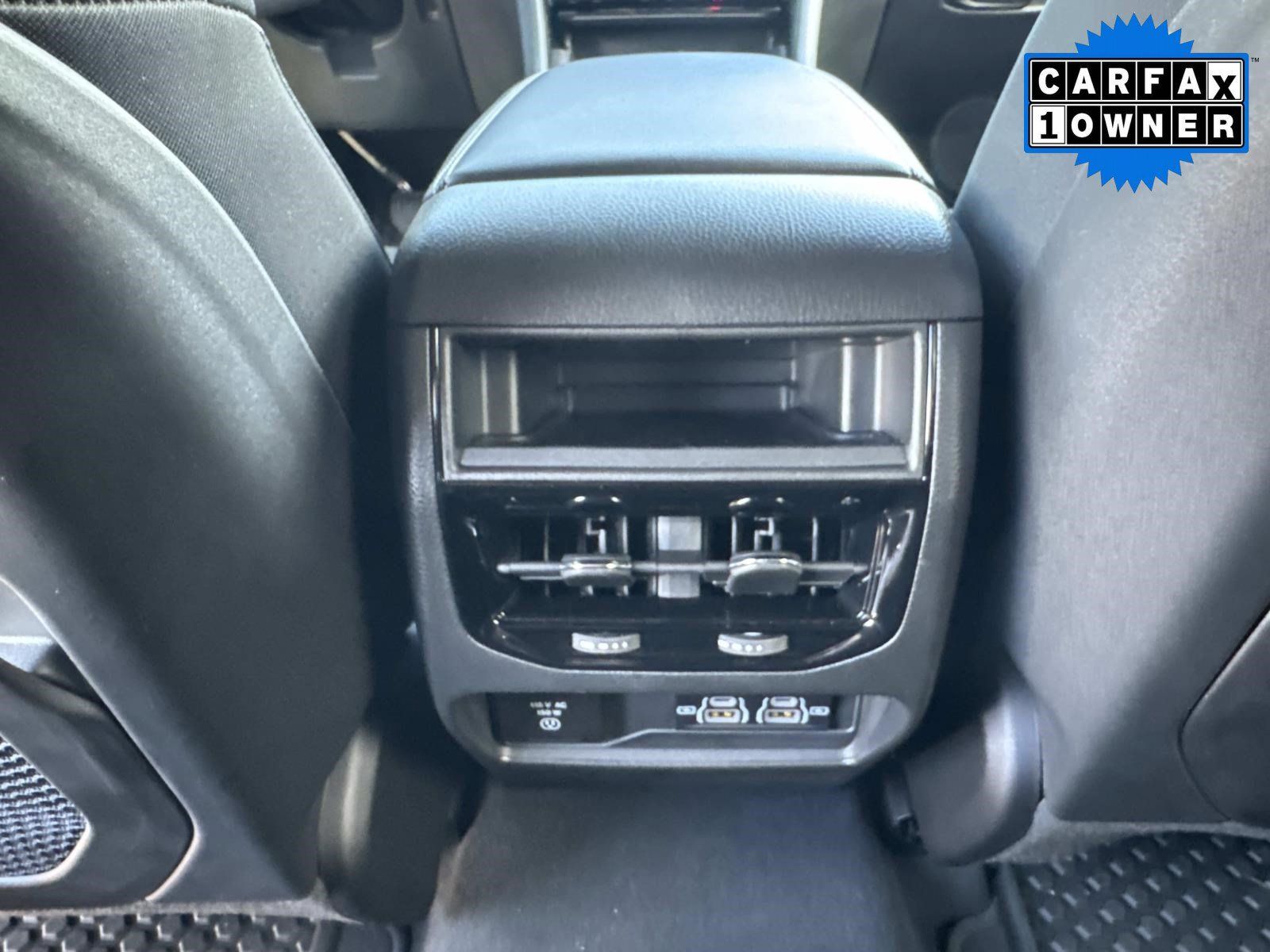 Used 2023 Jeep Grand Cherokee Altitude AWD/4WD image 18