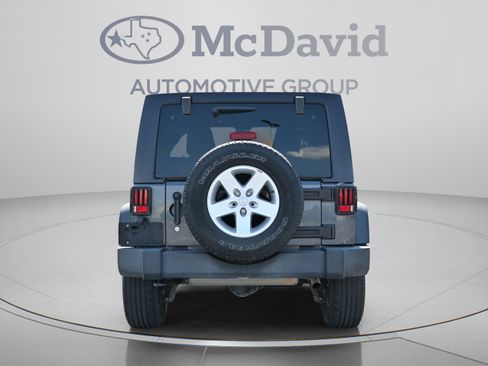 Used 2018 Jeep Wrangler Unlimited Sport S AWD/4WD image 6