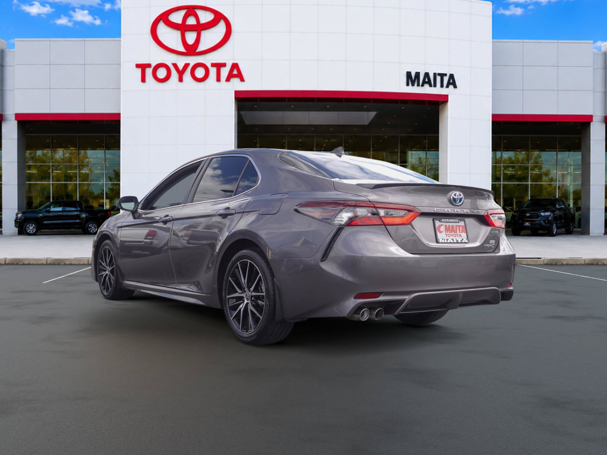 Used 2022 Toyota Camry SE FWD image 5
