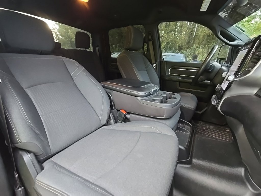 Used 2024 RAM 2500 Big Horn w/ Night Edition AWD/4WD image 26