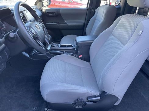 Used 2022 Toyota Tacoma SR image 26