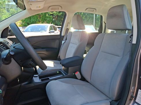 Used 2016 Honda CR-V LX image 12