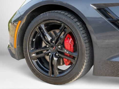 Used 2017 Chevrolet Corvette Stingray Coupe w/ Carbon Flash Badge Package RWD image 50