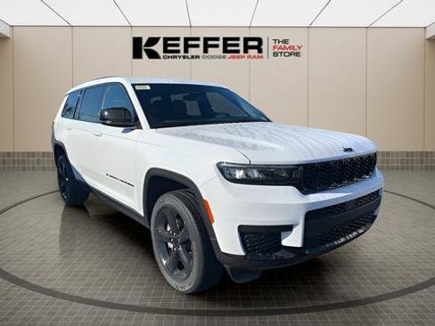 New 2025 Jeep Grand Cherokee L Altitude image 7