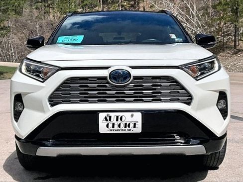 Used 2020 Toyota RAV4 XSE AWD/4WD image 2