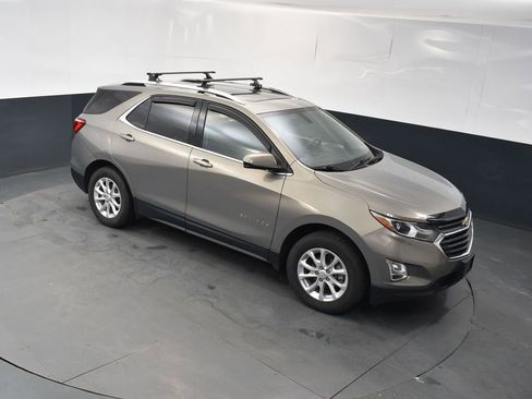 Used 2019 Chevrolet Equinox LT w/ Sun & Navigation Package image 17
