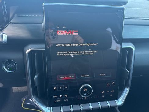 New 2026 GMC Acadia Elevation image 21