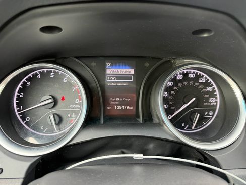 Used 2018 Toyota Camry SE w/ Moonroof Package FWD image 10