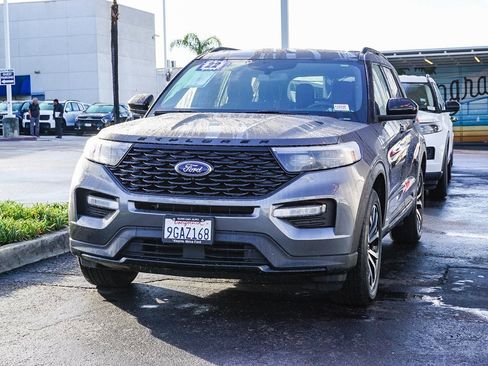 Used 2022 Ford Explorer ST-Line w/ Class IV Trailer Tow Package image 4