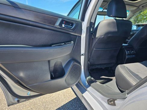Used 2016 Subaru Legacy 2.5i Limited AWD/4WD image 21