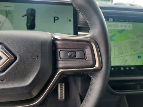 Used 2024 Rivian R1S Adventure AWD/4WD image 16