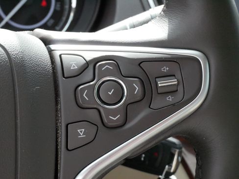 Used 2017 Buick Regal Sport Touring FWD image 25