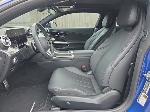 Used 2025 Mercedes-Benz CLE 300 4MATIC Coupe image 10
