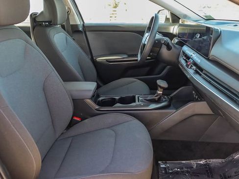 Used 2025 Kia K4 LXS image 18