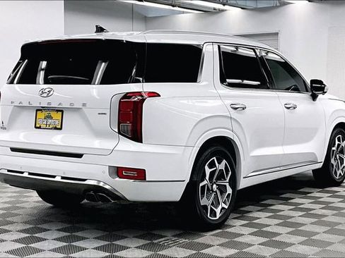 Used 2022 Hyundai Palisade Calligraphy image 13
