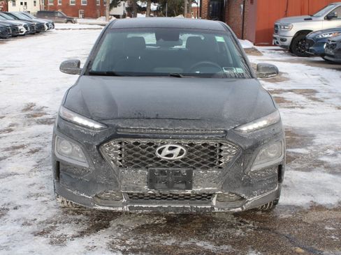 Used 2021 Hyundai Kona SE w/ Cargo Package image 2